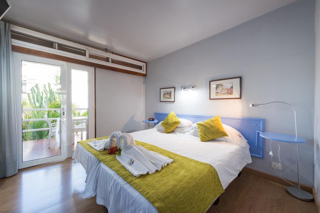 Apartamentos El Paseo بلايا ديل إنغلز المظهر الخارجي الصورة