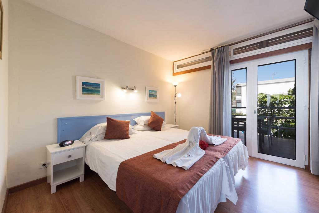 Apartamentos El Paseo بلايا ديل إنغلز المظهر الخارجي الصورة
