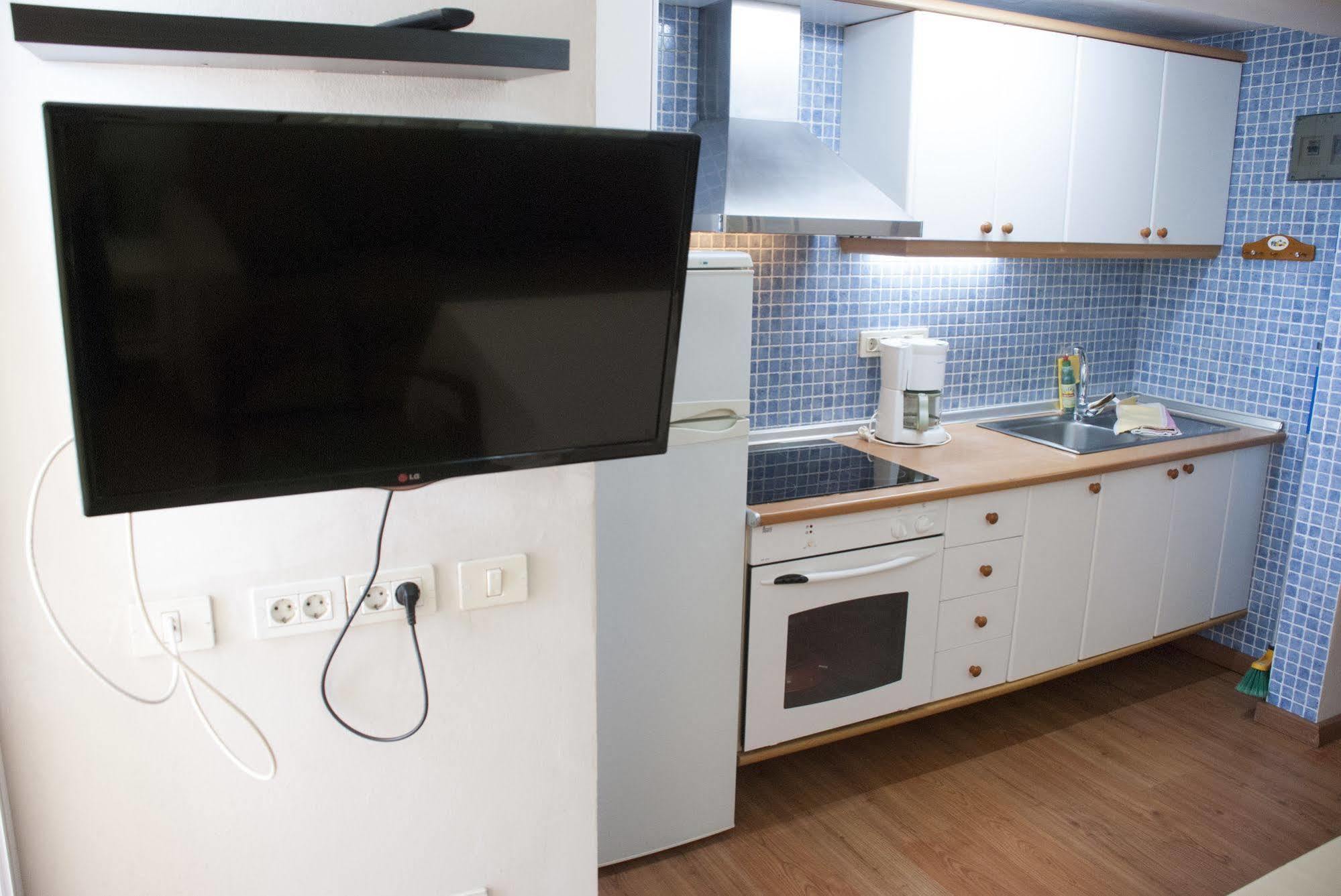 Apartamentos El Paseo بلايا ديل إنغلز المظهر الخارجي الصورة